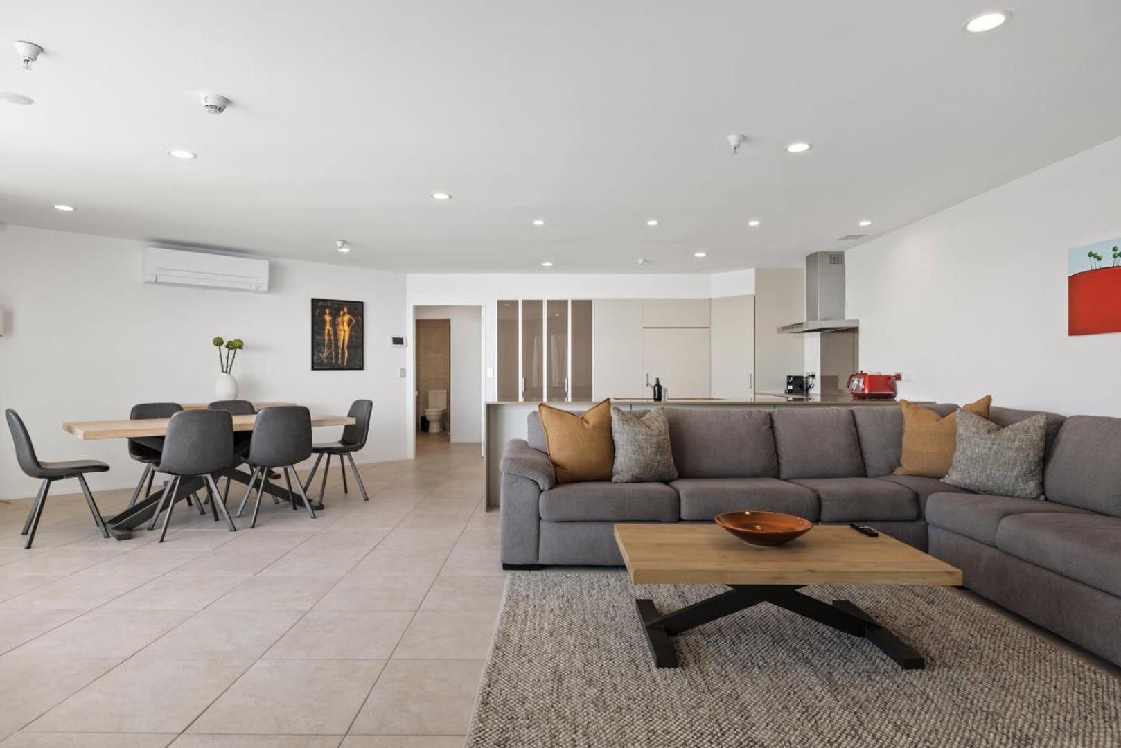 Oceanside Bliss - Absolute Beachfront - Uninterrupted Ocean Views With Pool Mount Maunganui Exterior photo